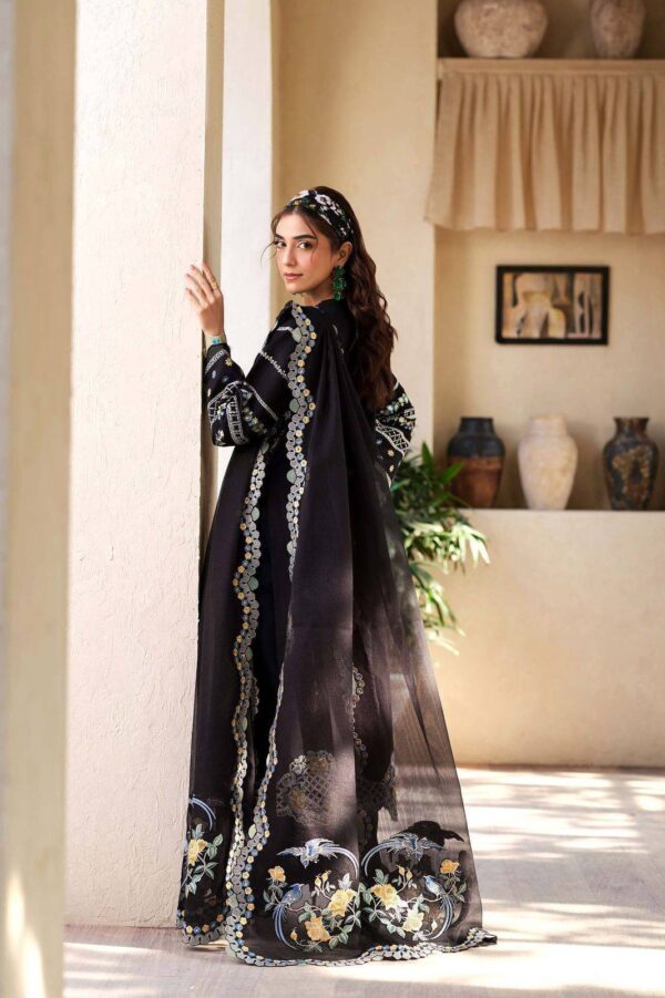 NEW ARRICAL BLACK LOVER COTTON LAWN  CHIKANKARI - Image 3