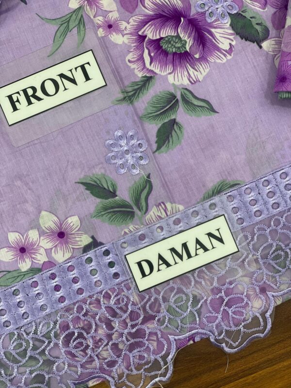 PRIMUIM LAWN CHIKANKARI IZNIK D9 - Image 6