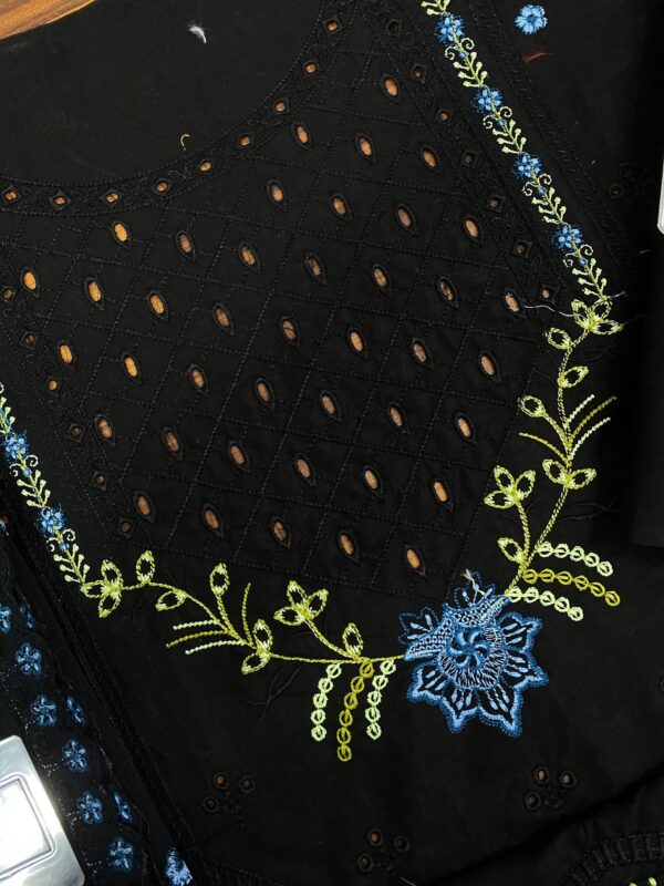 BLACK LOVER NEW ARRIVAL PUMA LAWN CHIKANKARI JAZMIN - Image 3