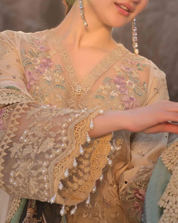 NEW ARRIVAL IMROZIA SAREANE LAWN CHIAKNAKRI - Image 2