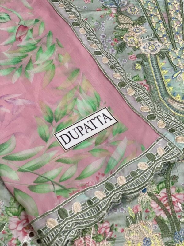BRAND IZNK LAWN CHIKANKARI SFL 07 - Image 4