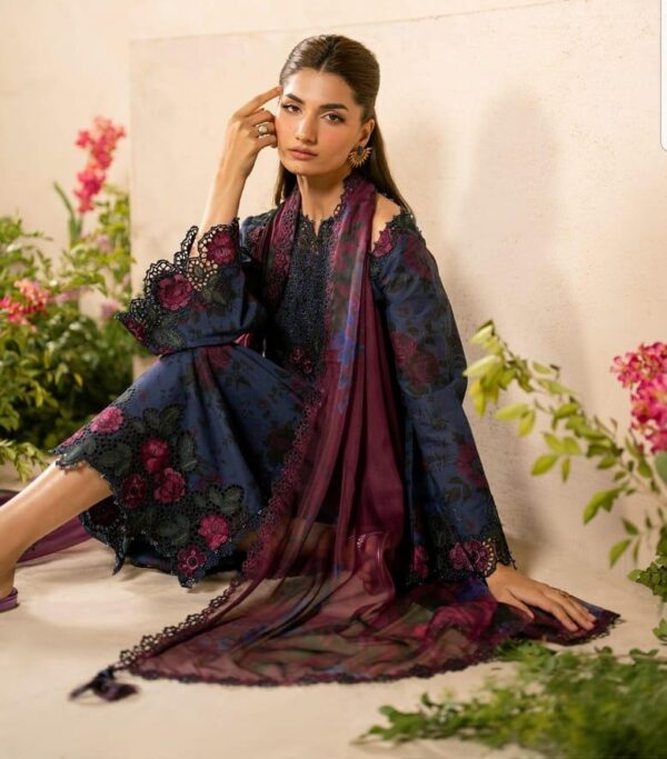 Premium Lawn Chikankari IZNIK - Image 3