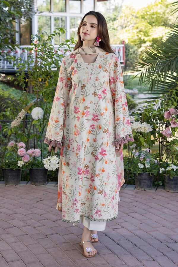 IZEL PRIMIUM LAWN CHIKANKARI ARTICAL