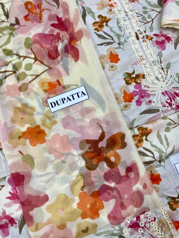 IZEL PRIMIUM LAWN CHIKANKARI ARTICAL - Image 9