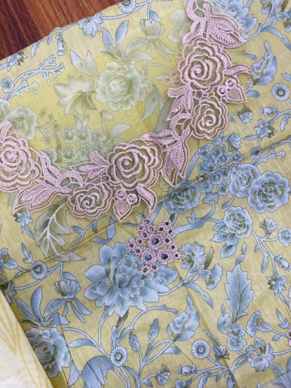 Iznik Festive Luxcury Lawn Chikankari - Image 8
