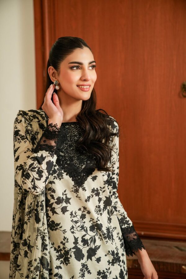 NEW ARRIVAL PRIMIUM LAWN - Image 2