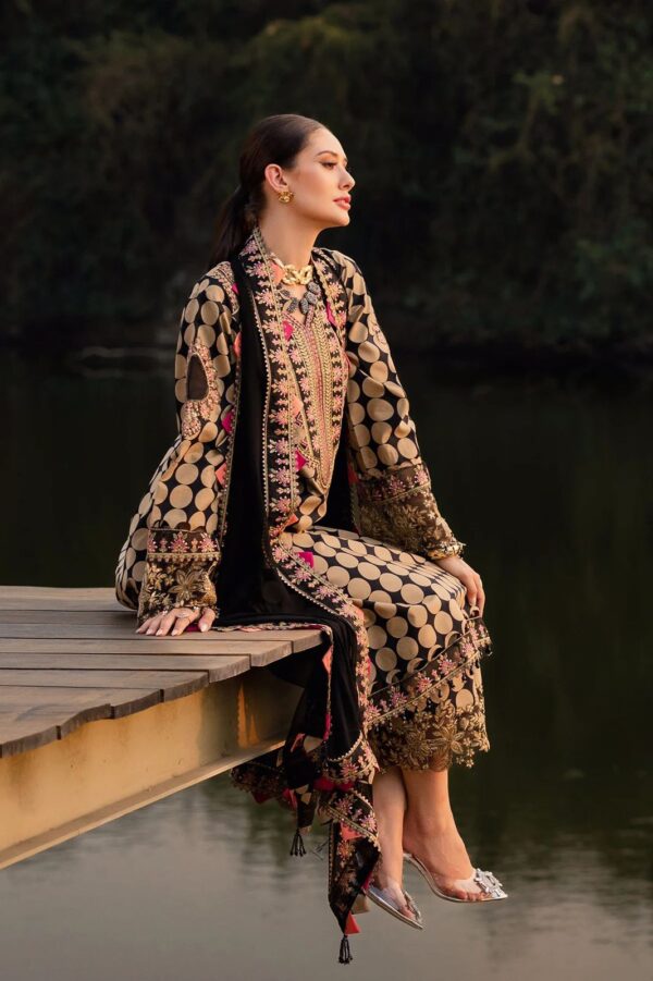 NEW ARRIVAL MARIA B PRIMUME FABRIC - Image 3