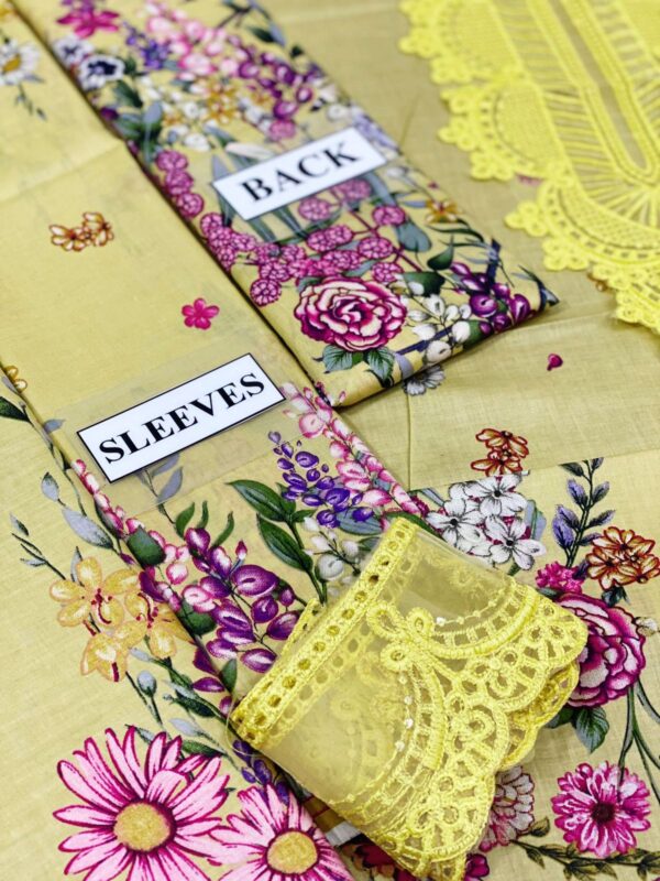 NEW ARRIVAL MARIA B LAWN FABRIC - Image 4