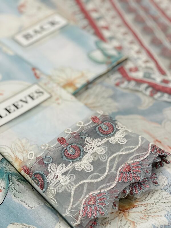 BAROOQUE LUXURY LAWN COLLECTION - Image 5